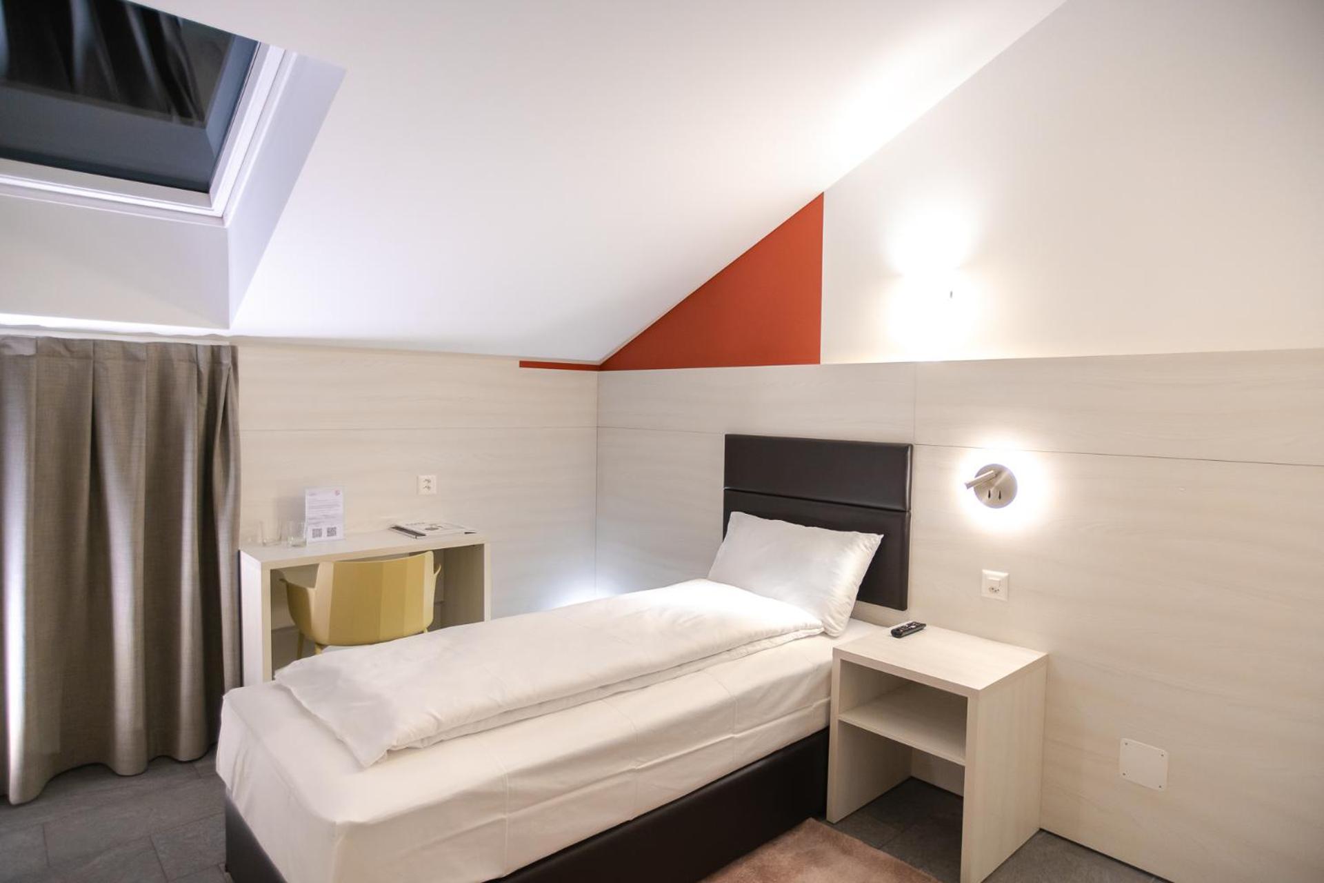 Miralago Locarno Easy Rooms Muralto 部屋 写真