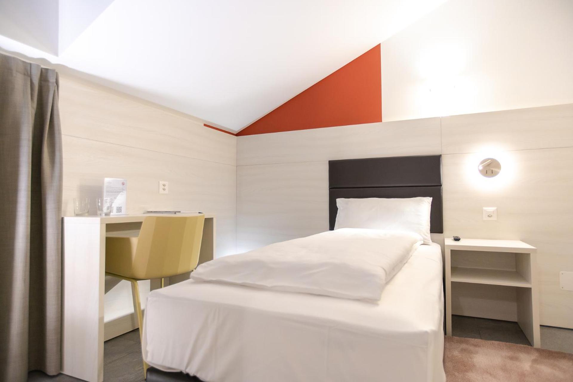 Miralago Locarno Easy Rooms Muralto 部屋 写真