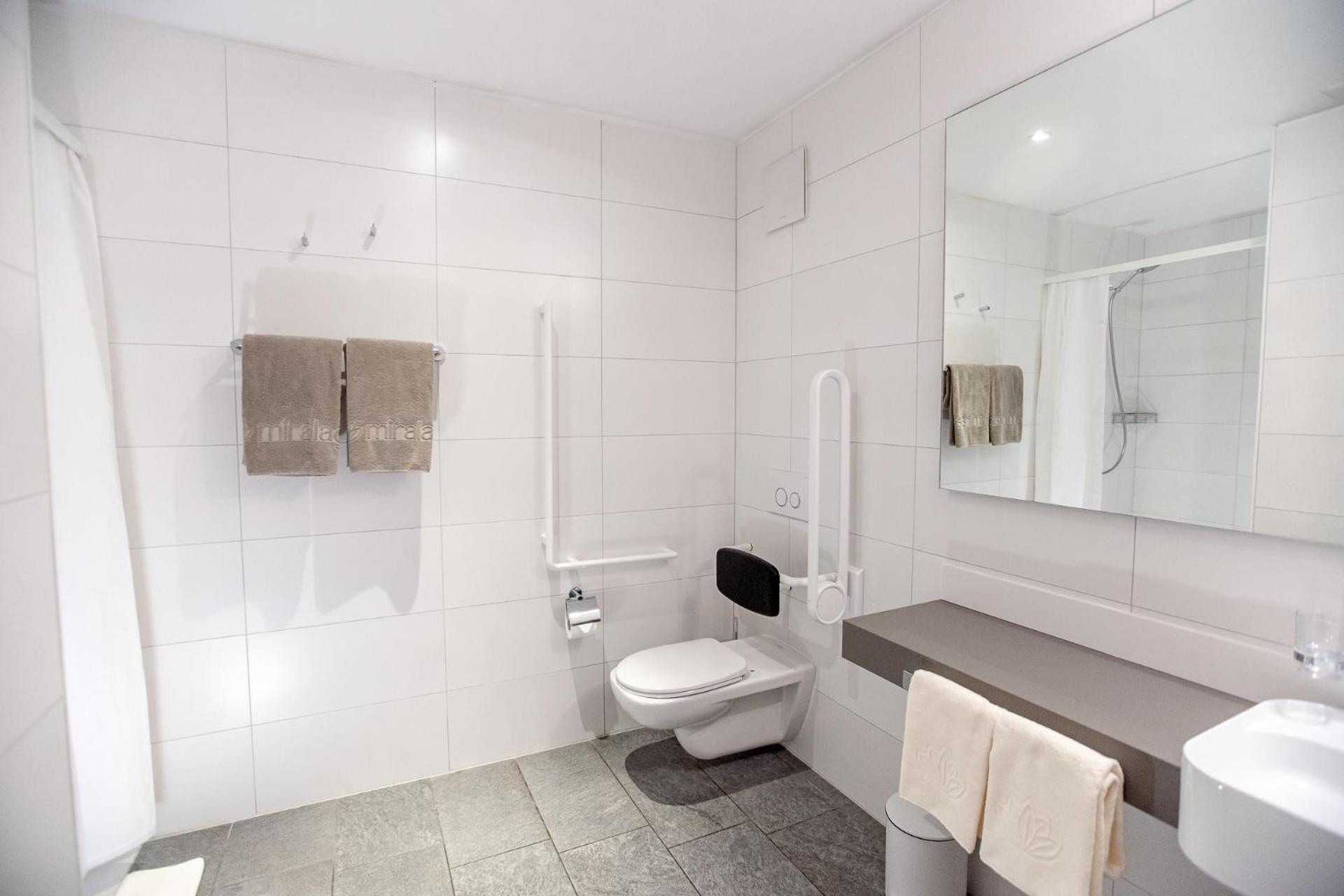 Miralago Locarno Easy Rooms Muralto 部屋 写真